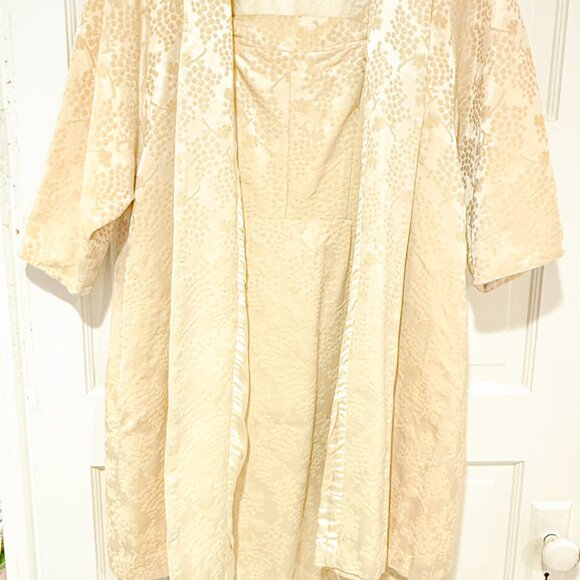 Vintage 1950's Light Yellow Handmade Brocade Grape Print Dress and Jacket Set - Picture 3 of 12